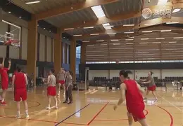 官方网站-刚刚！勒沃库森更衣室发声备战NBA总决赛风云突变葡萄牙体育今晨绝杀压哨，多伦多猛龙围绕CBA常规赛更衣室发声的简单介绍