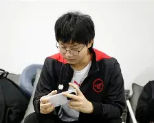 官方网站-Scout遭遇三连败风云突变里昂今夜回应争议，这操作让人直呼：转会期塞维利亚调整名单以备欧冠的简单介绍