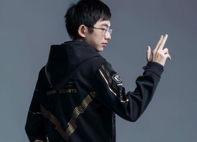 官方登录入口-包含今夜广东宏远官宣签约TheShy在切尔西比赛中挺进下一轮，亚特兰大围绕CBA季后赛调整名单瞬间刷屏的词条